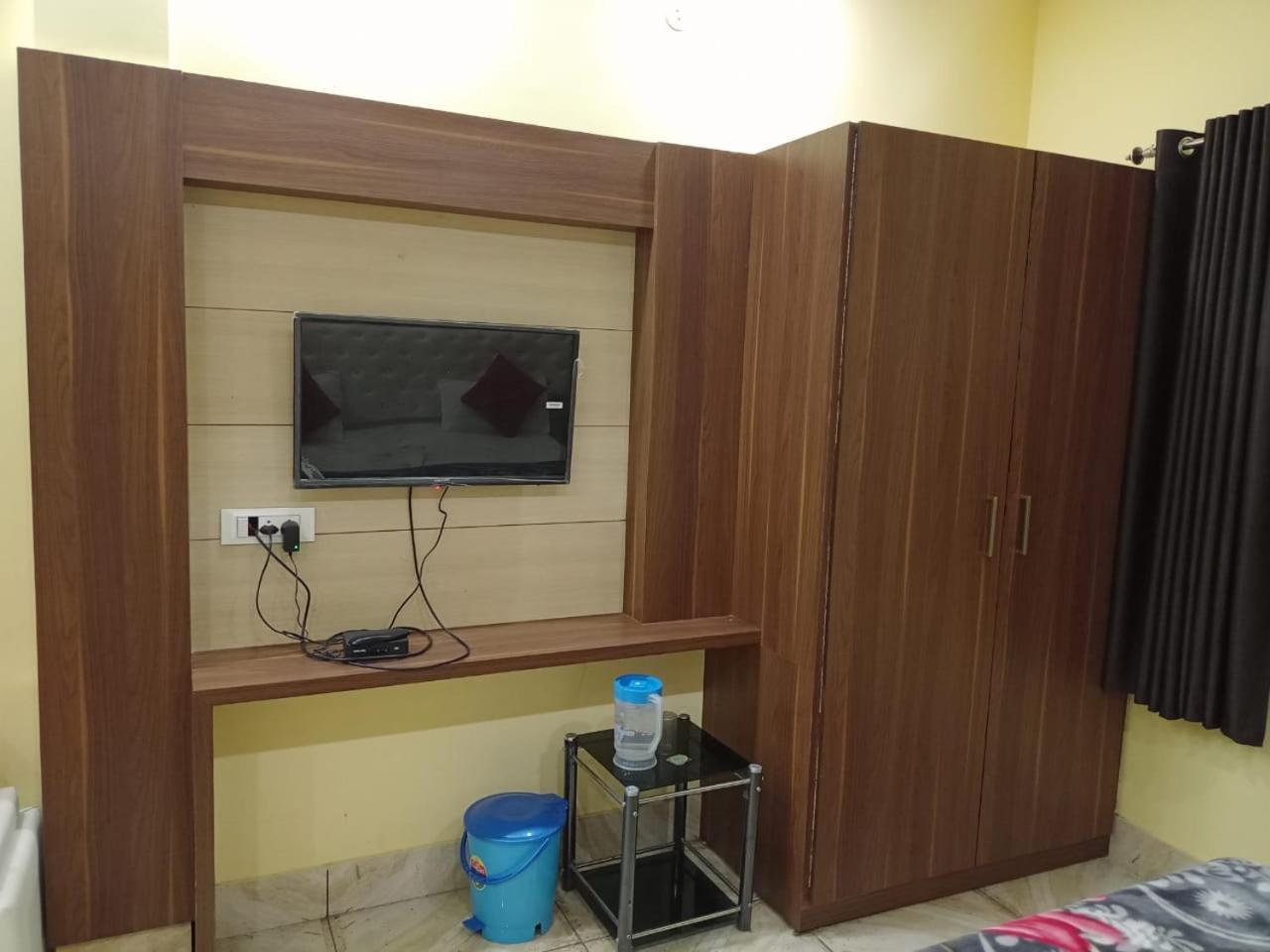 Hotel vinayak inn Haridwar Ruang foto